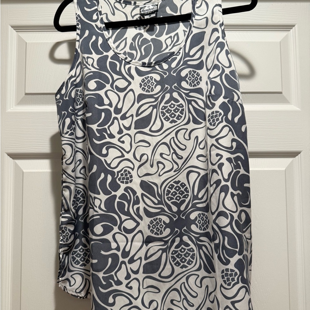 Manuhealiʻi Womens Top